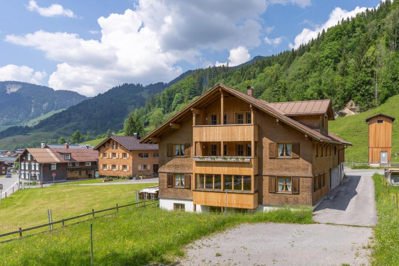 Haus Maria-Theresia Schoppernau Exteriör bild